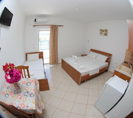 Joni Apartments - Photo4