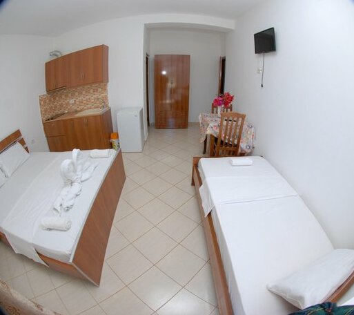 Joni Apartments - Photo5
