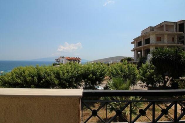 Keliani Complex - Photo4
