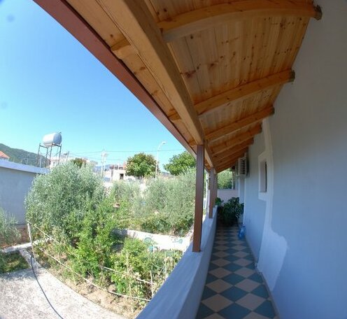 Natural Holiday Houses - Photo2