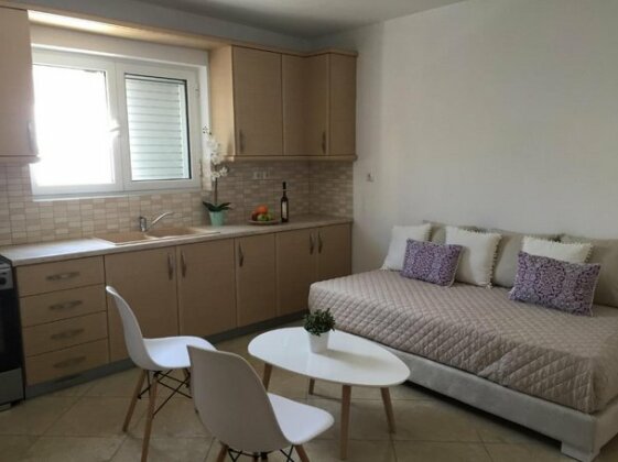 Sea And Sun Apartments - Photo5