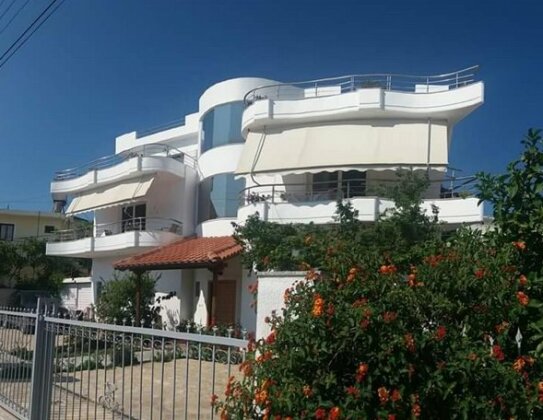 Vila Dejvi and Delisia - Photo3