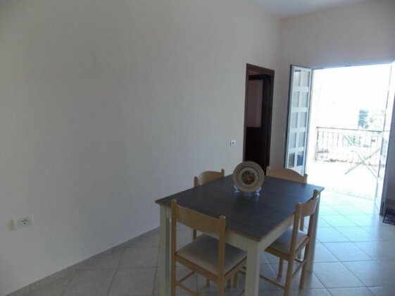 Ylli Apartments Saranda - Photo2