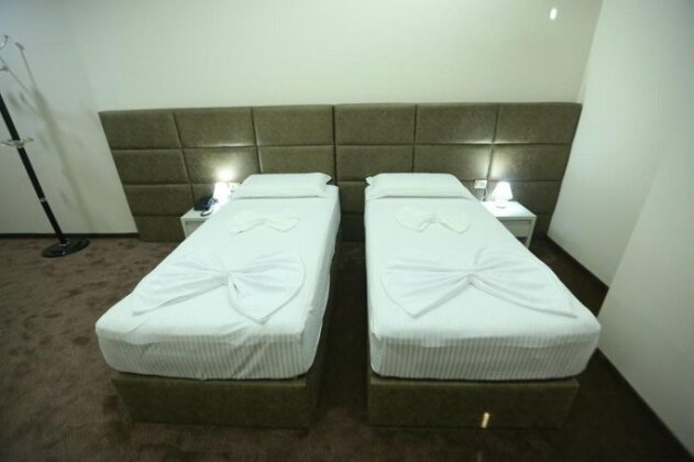 Hotel Vllaznia - Photo5