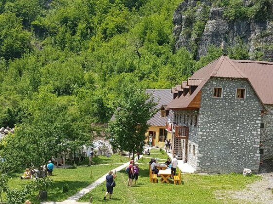 Bujtina Berishta Theth - Photo5