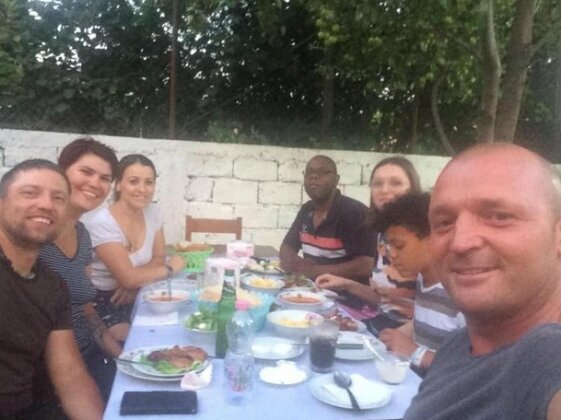 Guest house&camping Bajraktari - Photo2