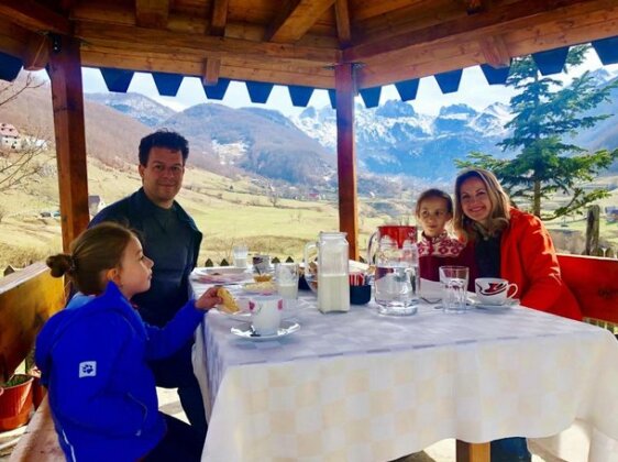 Guesthouse Alpini - Photo4