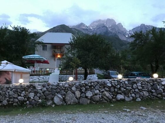 Guesthouse Marashi - Photo2