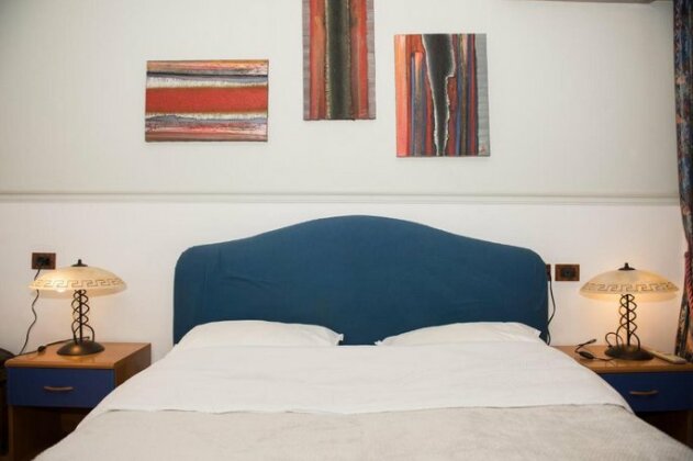 DB Apartment Tirana - Photo2