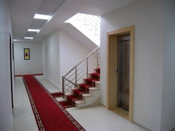 Gjuta Hotel - Photo3