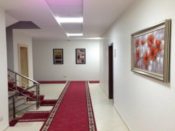 Gjuta Hotel - Photo4