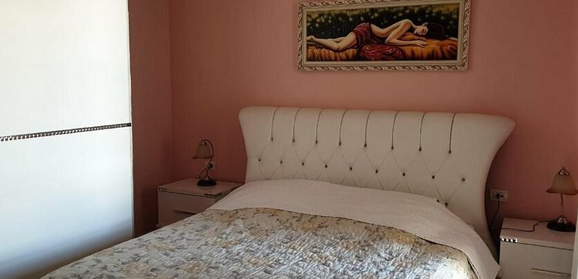 Inn Tirana Apartment - Photo2