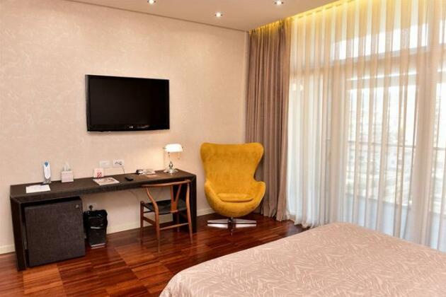 La Boheme Hotel - Photo2