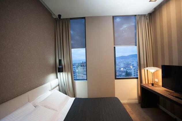 La Boheme Hotel - Photo4