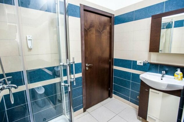 Omar Real Estate Apartments - Photo4