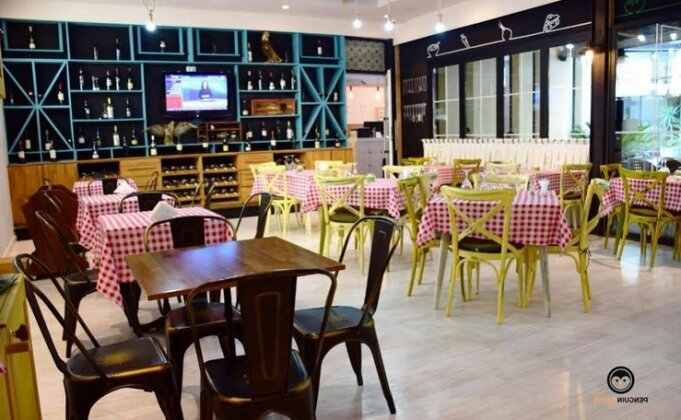 Select City Center Hotel - Photo2