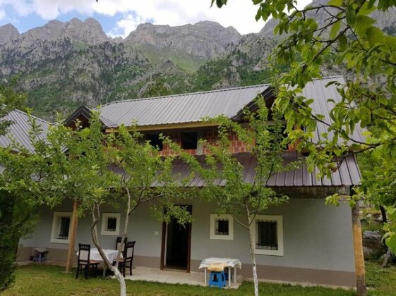 Bujtina Sherifaj - Photo5