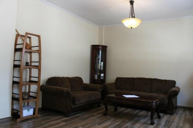 BUJTINA Valbone - Photo2