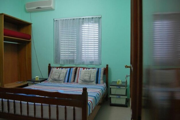 H and H Guesthouse - Photo5
