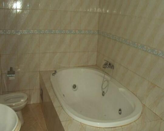 London Hotel Velipoje - Photo3
