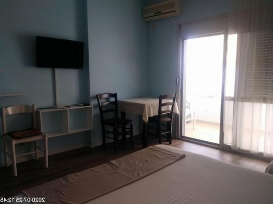 Alti's Marinabeach Apartments - Photo3