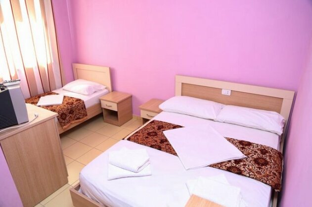 Fly Hotel - Photo4