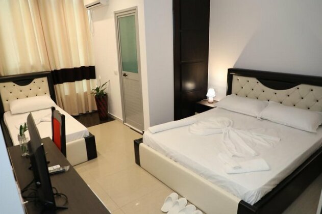 Hotel Aglon - Photo2