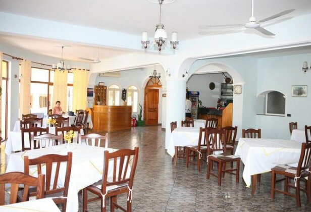 Hotel Alpine Vlore - Photo3
