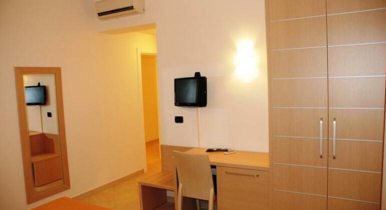 Hotel Lux Vlore - Photo4