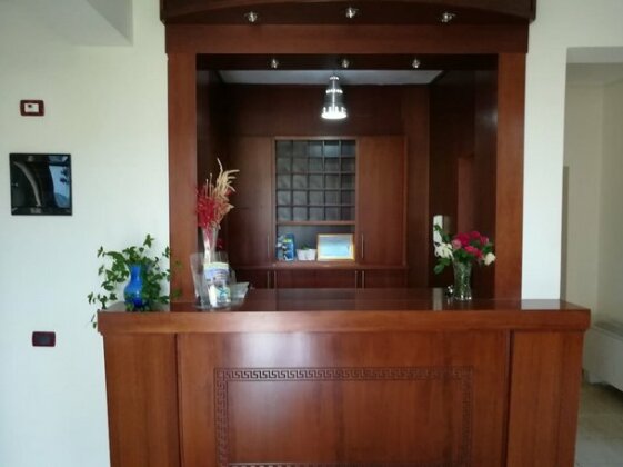 Hotel Monte Carlo Vlore - Photo3