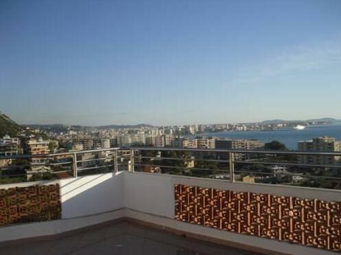 Lux Apartments - Photo2