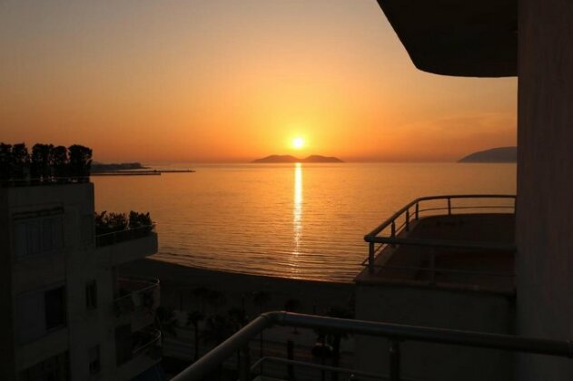 Seaview Apartment Vlore - Photo2