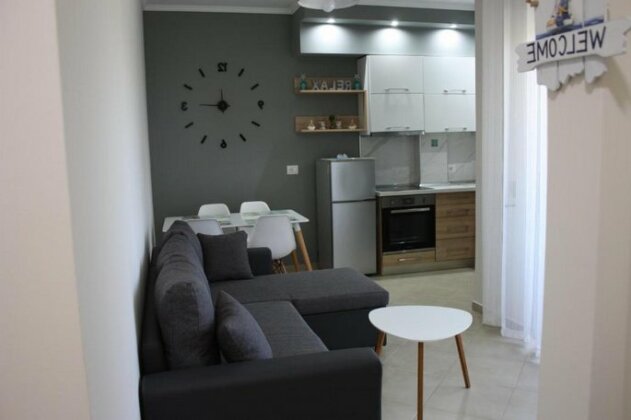 Vlora Beach Apartment - Photo2