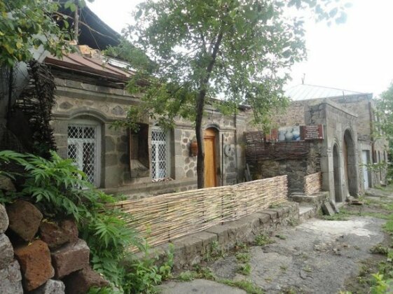 Guest House on Mashtoc 47 - Photo2