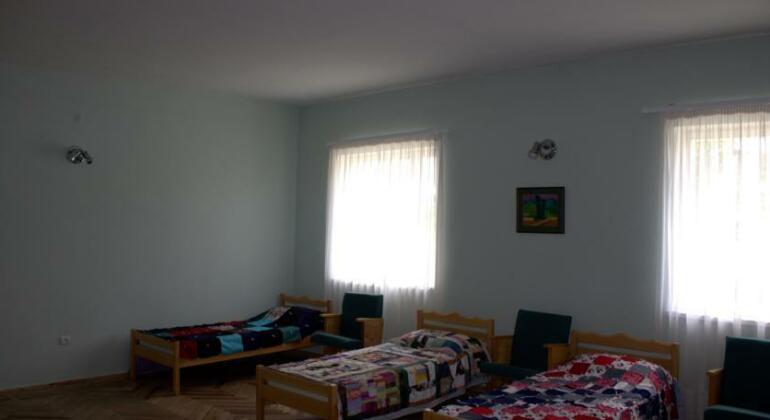 Azoyan Holiday Resort - Photo2