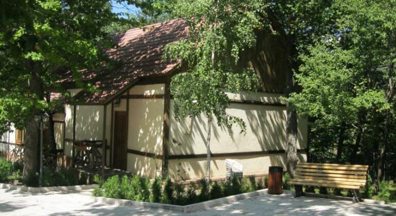 Splendor Resort and Restaurant - Photo4