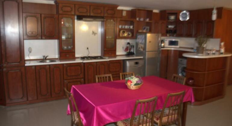 Lada Guest House - Photo3