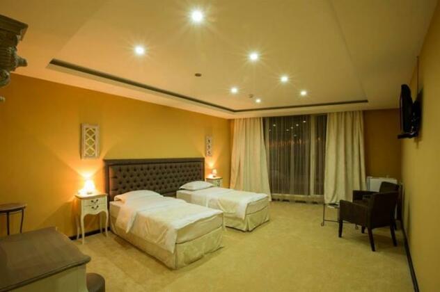 Amber Hotel Yerevan - Photo4