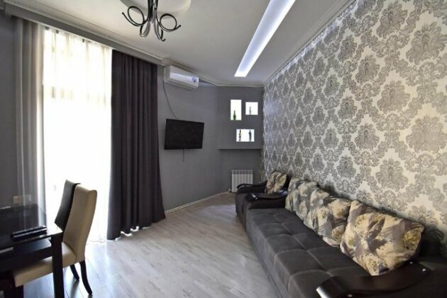 Amiryan street 1 bedroom Modern apartment With Balcony AM777 - Photo2