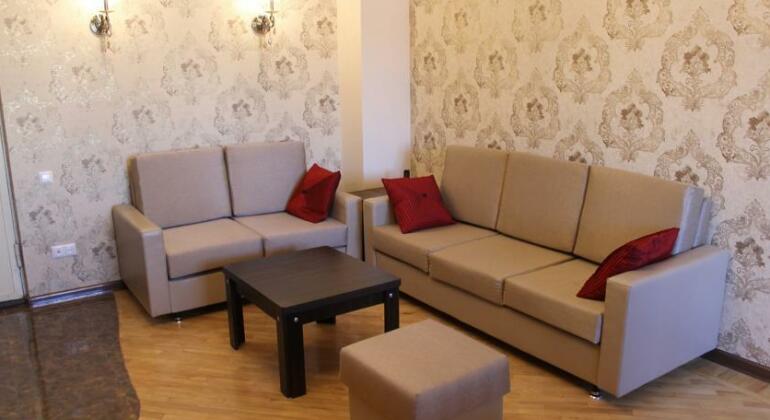 Apartment on Pushkin Street - Photo2