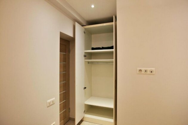 Apartments In The City Center - Photo5
