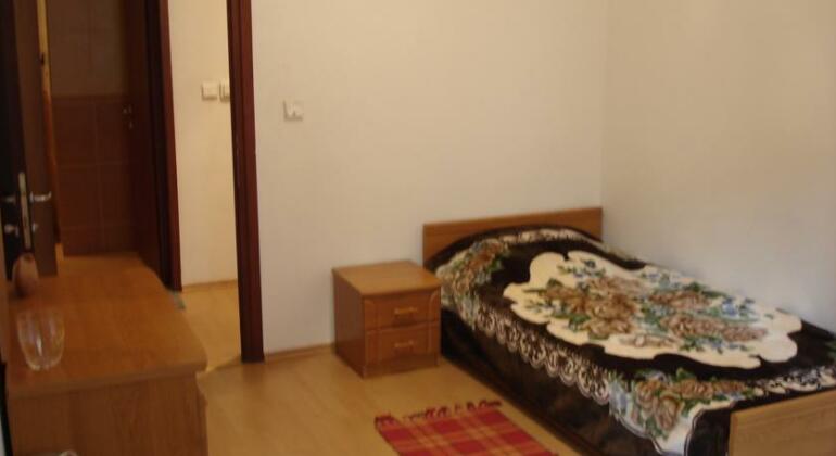 ARMT Apartments on Aram street - Photo2