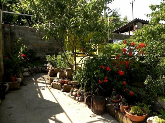 Balcony Villa Hostel - Photo2