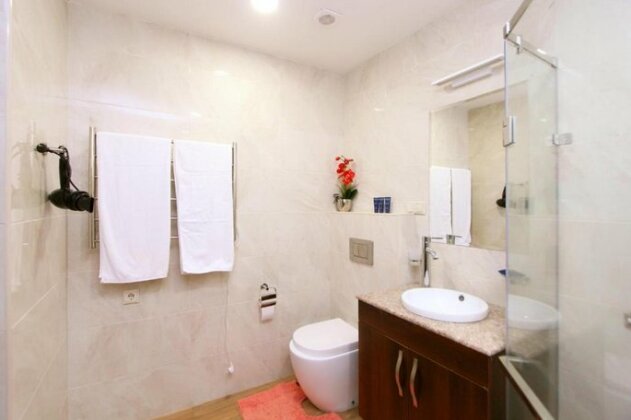 Central Apartment of Yerevan - Photo4