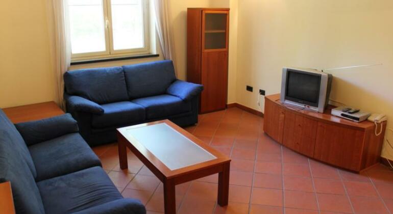 English Park Apartment - Photo2