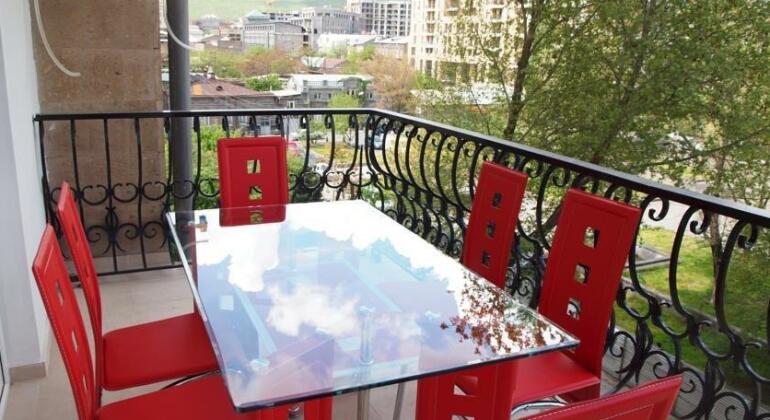 Family Hotel Yerevan - Photo2