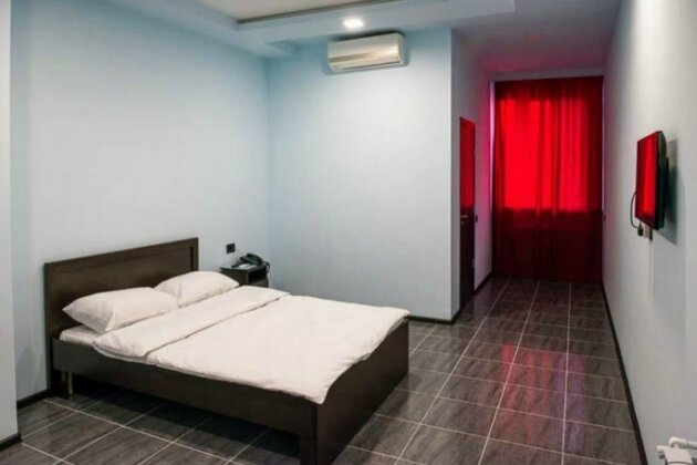 Granada Hotel Yerevan - Photo2