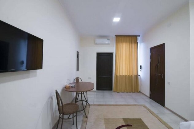 Granada Hotel Yerevan - Photo3