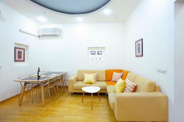 Jazzve Central Apartments Yerevan - Photo2