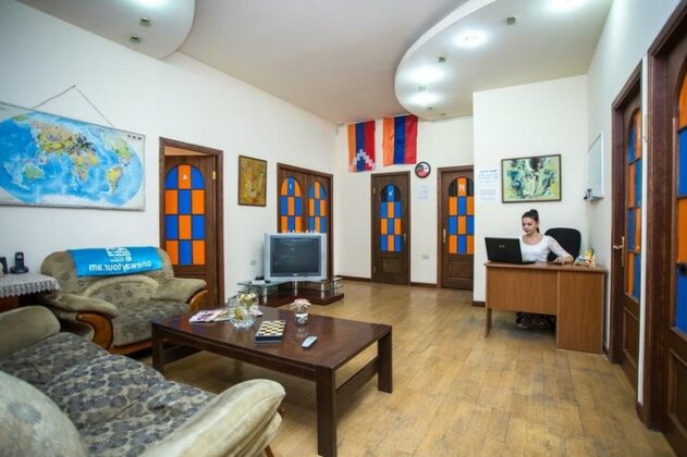 One Way Hostel - Photo2